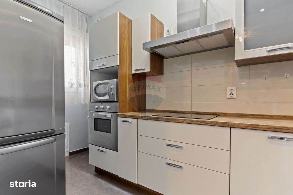 Apartament cu 3 camere de închiriat în zona UTA