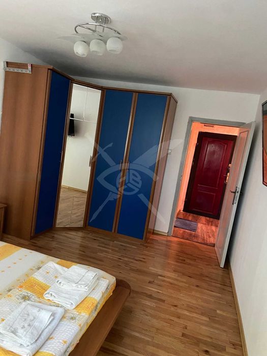 Дава се под наем Тристаен апартамент в Пловдив, Кършияка - 125 кв.м за 847.62 € - Снимка #3