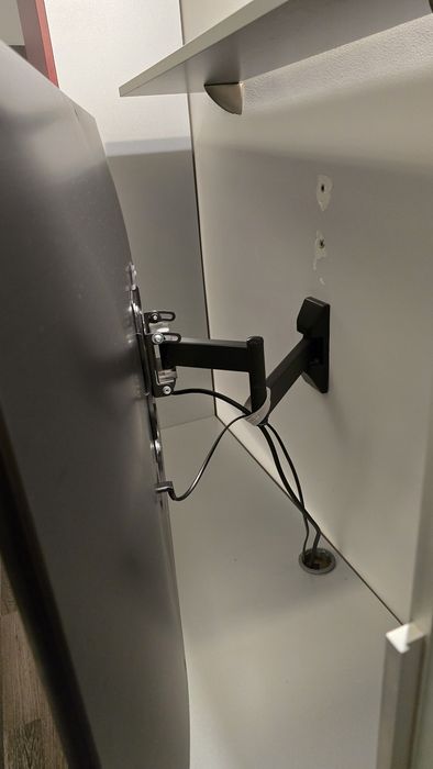 Телевизор LG, 49″  SM8200PLA, 4K Ultra HD + въртяща се стойка са стена