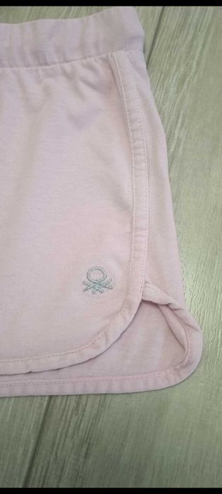 Детски къси панталони. Марка BENETON. Размер 7г.