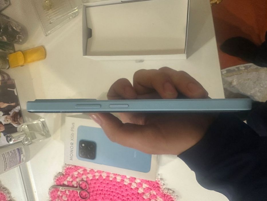 Срочно продается телефон Хонор Х5