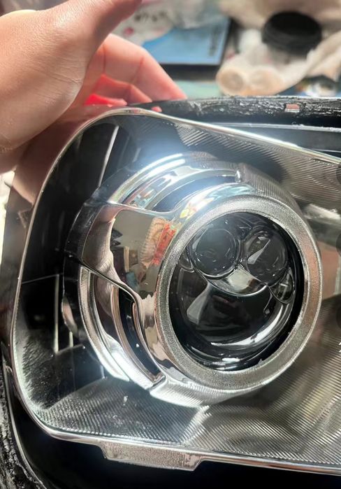 Продам би лед линзы