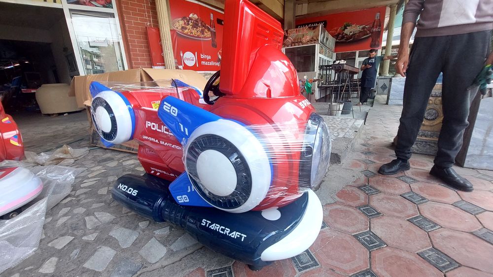 Angliya bayroqlik va samaliyot  poezdlar