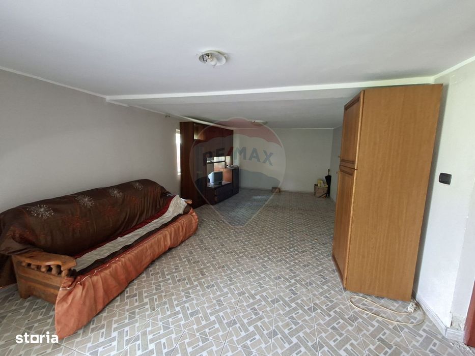 Casă / Vilă cu 4 camere de vânzare