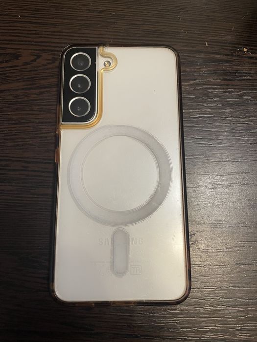 Samsung galaxy s22 в хорошем состоянии