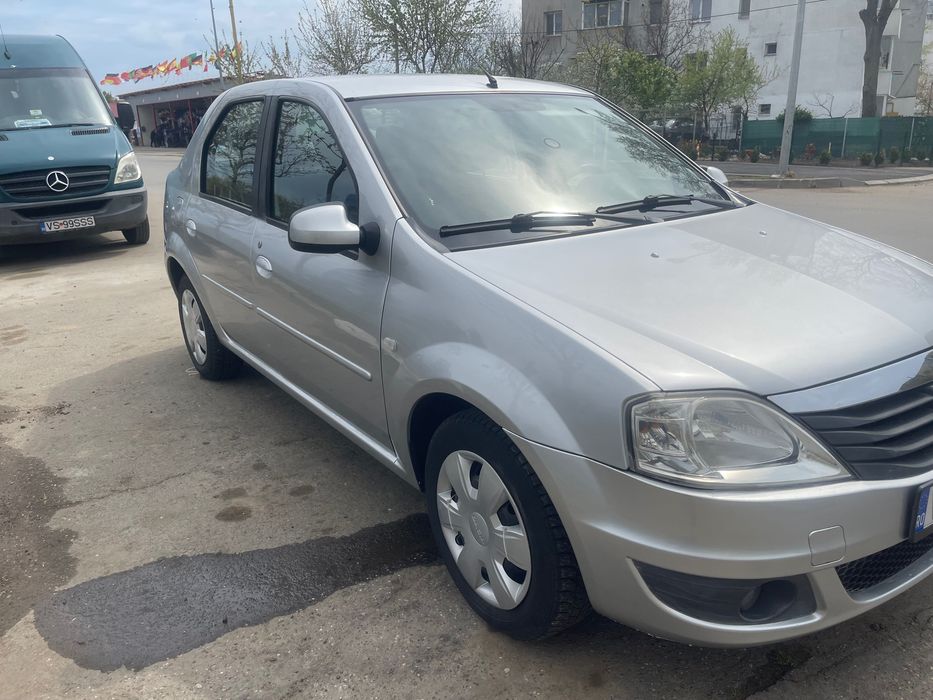 Logan Laureate an fabricație 2009