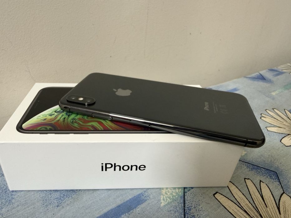 Apple iPhone XS Max, 64GB, Space Gray