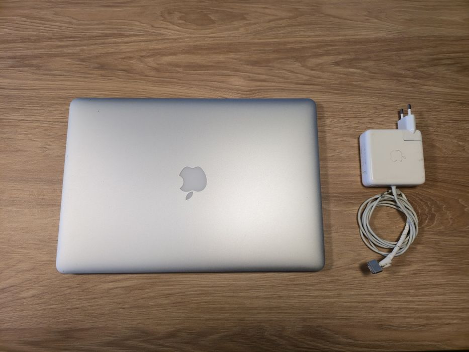 MacBook Pro Retina 15” Mid 2015 i7 / 16GB / SSD 256GB
