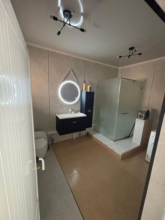 АРЕНДА 5 комнатный дом +времянка+хозпостройка, навес, Жженный кирпич