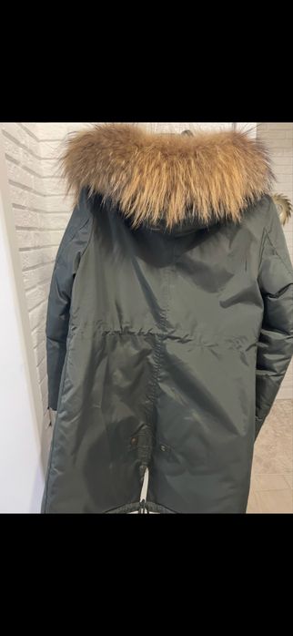 Продам парку с мехом