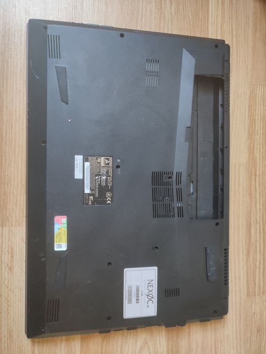 Carcasa Completa + Balamale laptop Nexoc S739 / CLEVO N870HZ