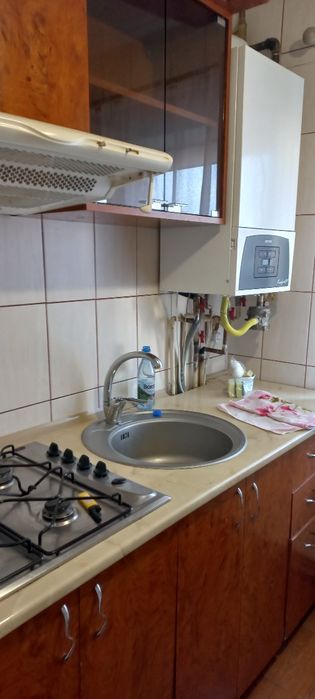 Închiriez garsoniera