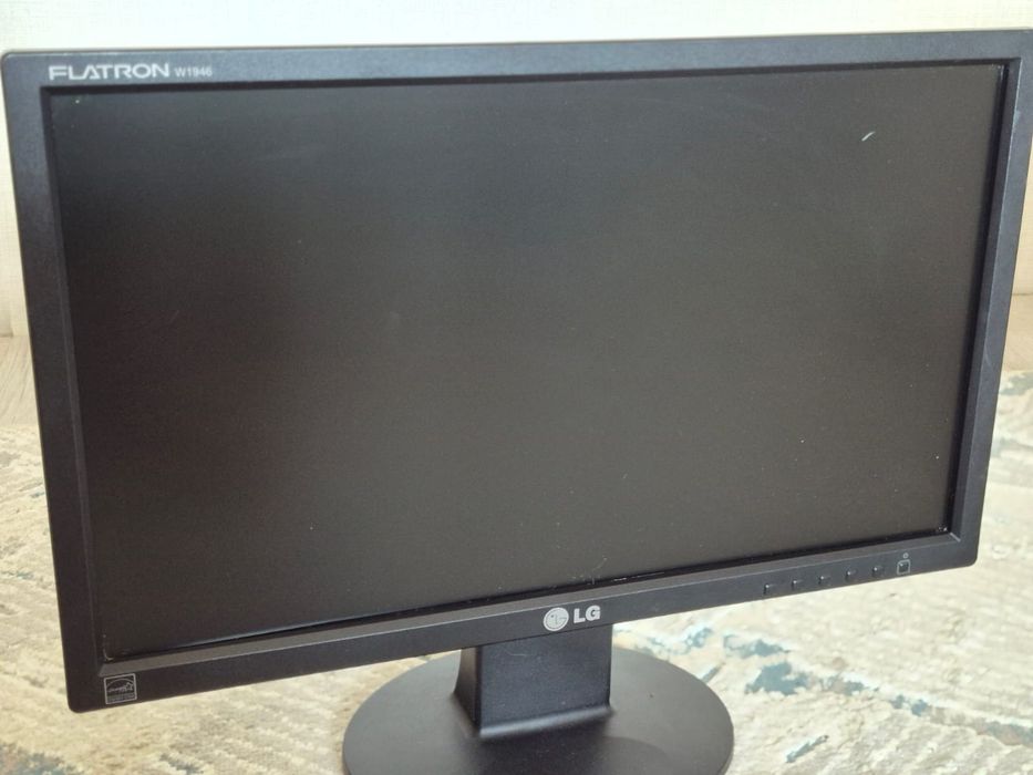 Монитор LG Flatron