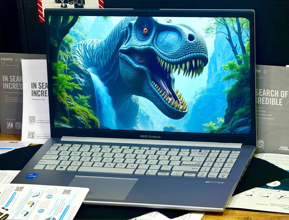 Asus Vivobook GO 15 SILVER WINTER exclusive Edition 13-Avlod OPEN BOX