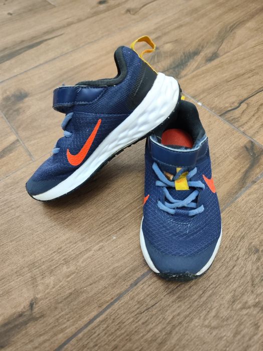 Детски маратонки Nike Revolution