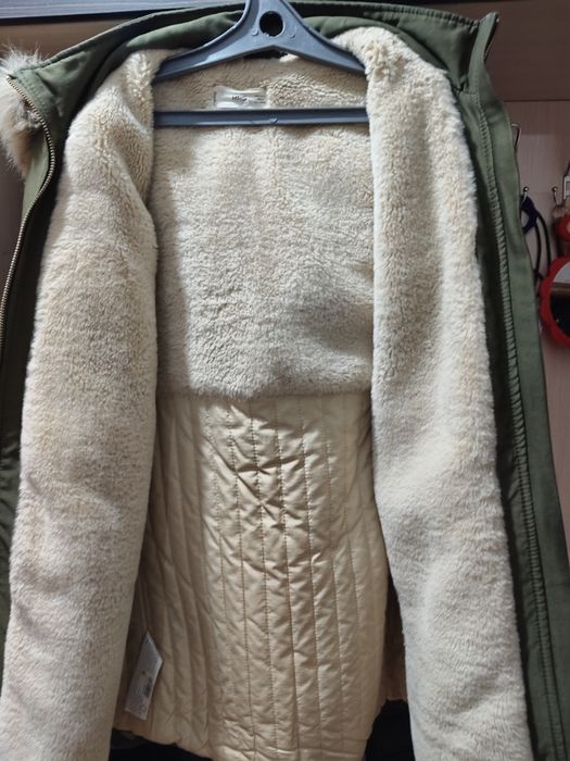 Продам зимнюю куртку