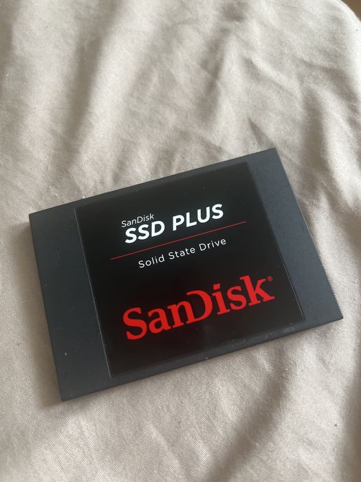 SanDisk SSD PLUS 120GB