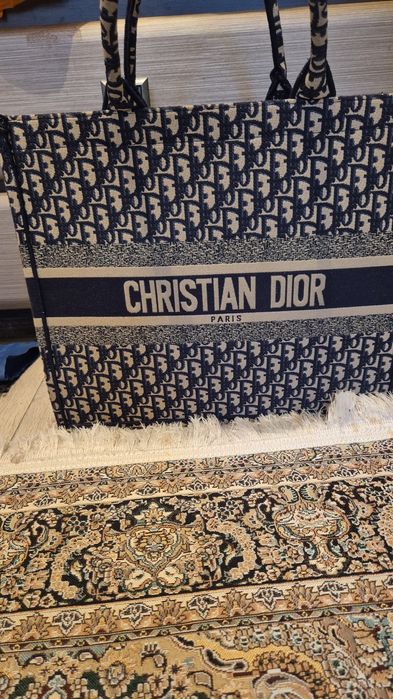 Продам сумку от Диор