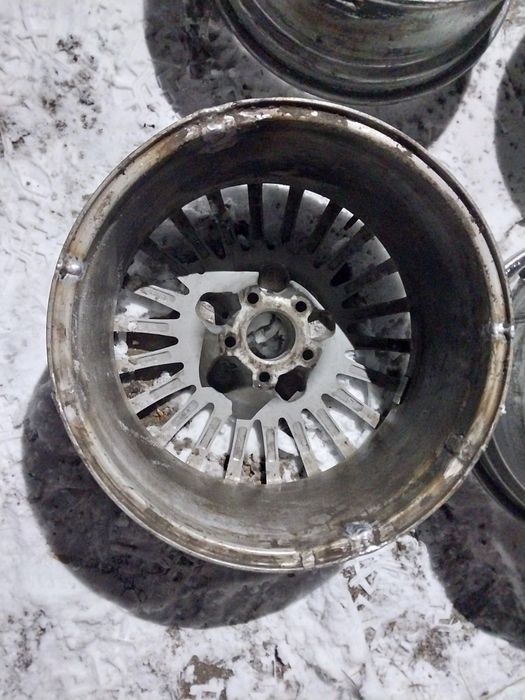 Диски R18 на Мерседес. Все вареные.