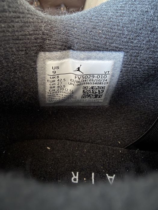 Jordan 4 Black Cat 2025