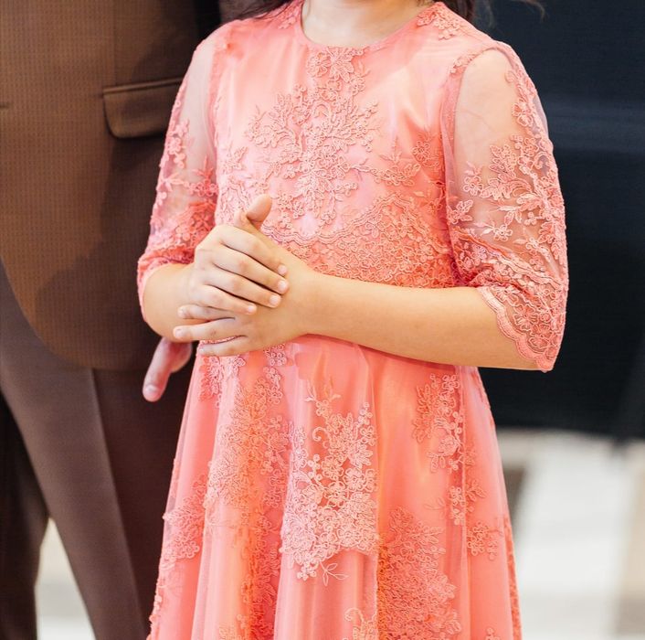 Продам платье б/у