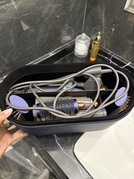 Стайлер Dyson.фен для волос. Укладка.