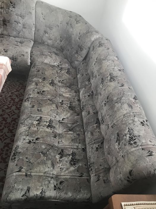 Ъглов.     диван