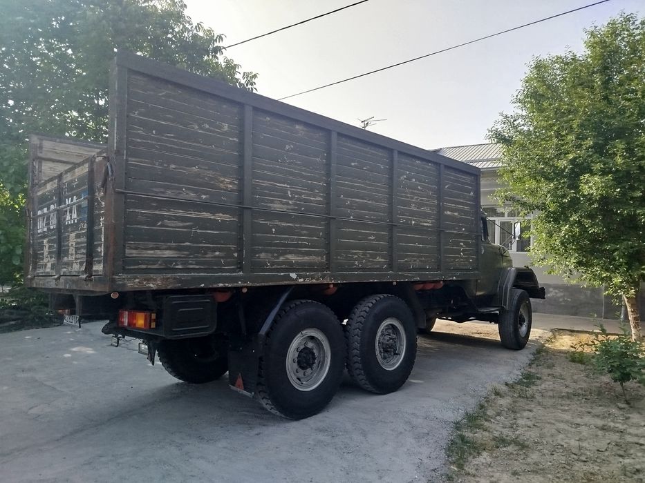 Zil 131 sotiladi