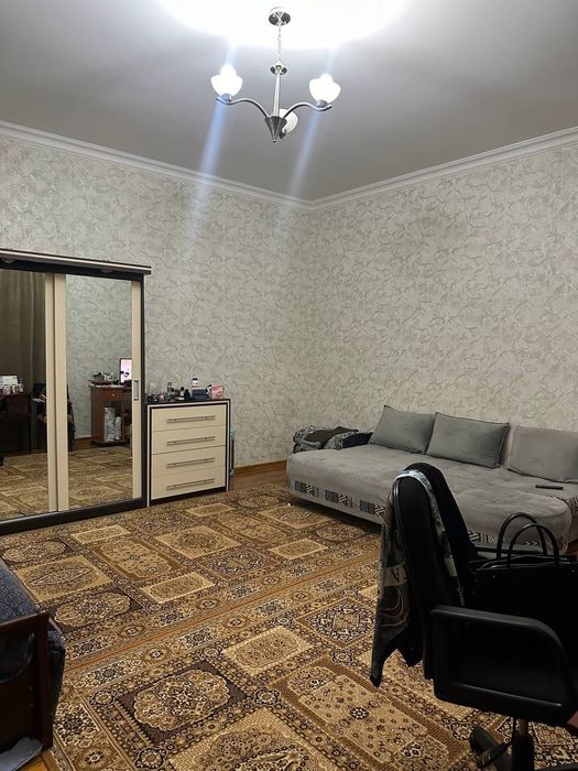 Продаётся участок 4 сот 4 комнаты Мирзо-Улугбекский район ул М. Ганди