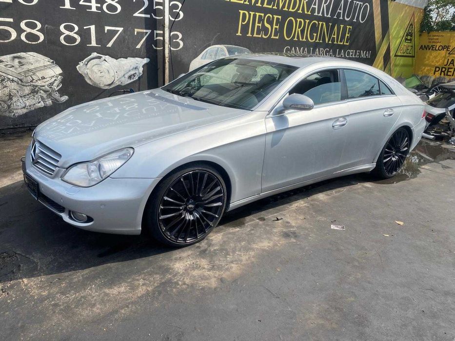 Dezmembrez mercedes cls 320cdi/far xenon/bara cls/grila cls/stop/w219