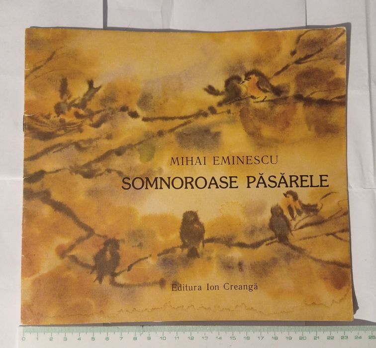 Vând sau schimb obiecte vechi.Preț în funcție de obiectul ales.