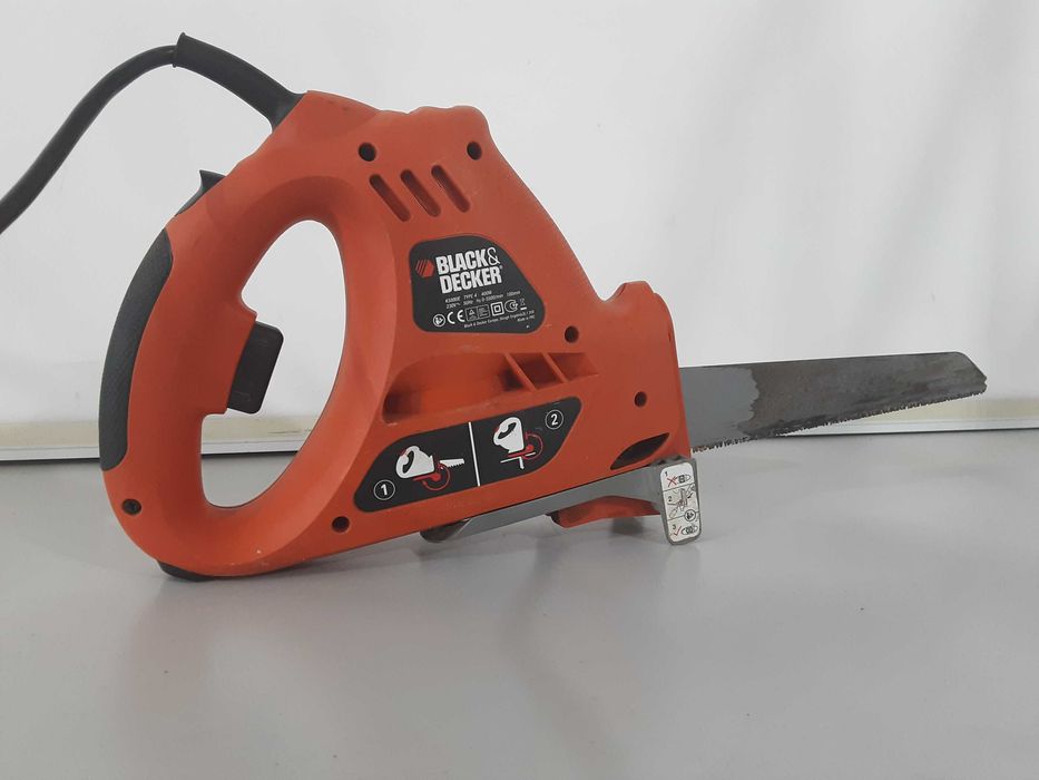 Саблен трион - Black & Decker 400W