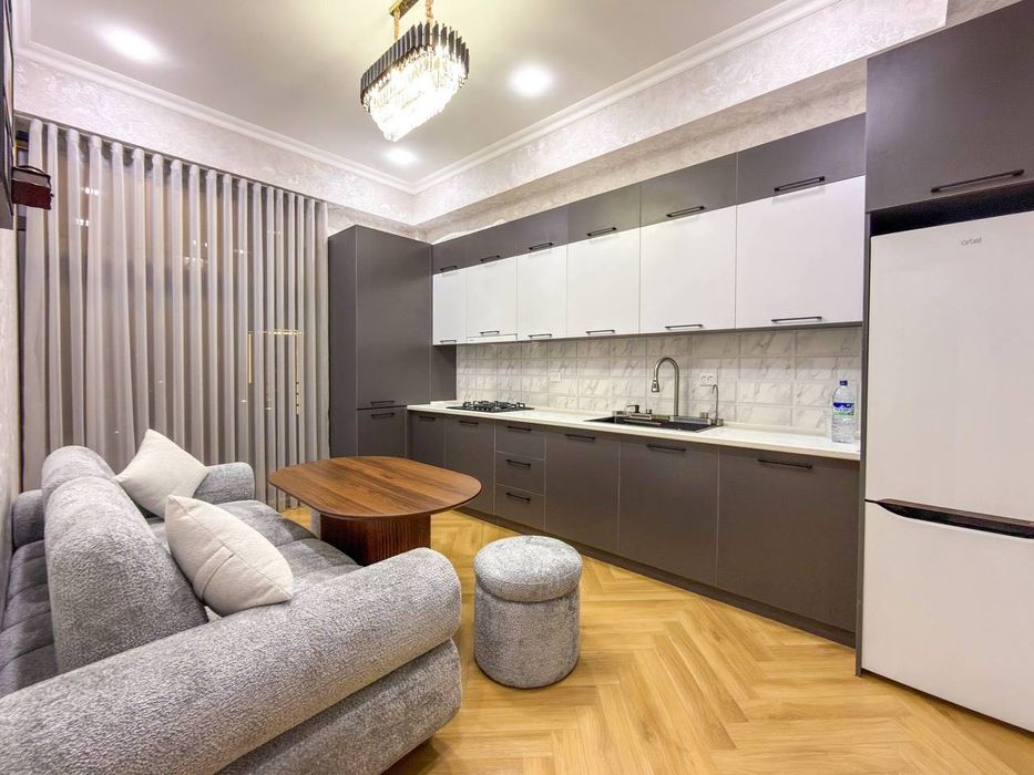 Riyoziy Продается 3 комнатная квартира ремонт Боткина Школа Вундеркинд