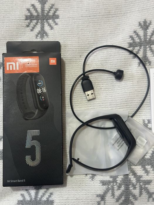 Часы Mi Smart Band 5
