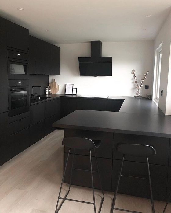 Кухонная Мебель под заказ