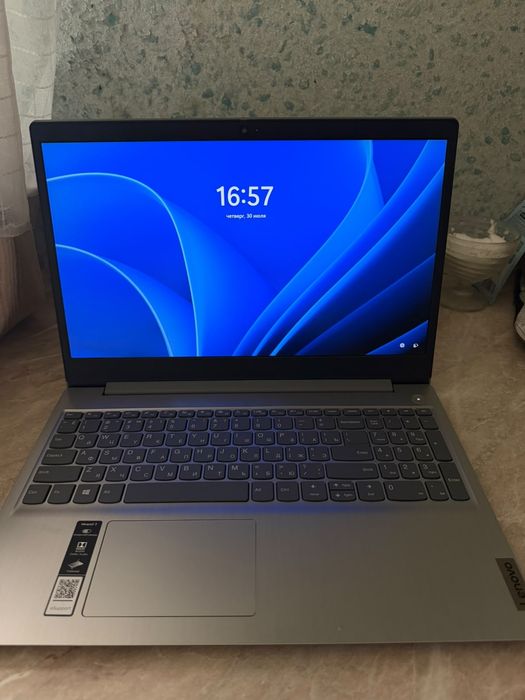 Ноутбук    Lenovo