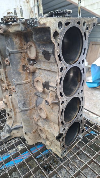 Блок цилиндров 2TR-FE TOYOTA