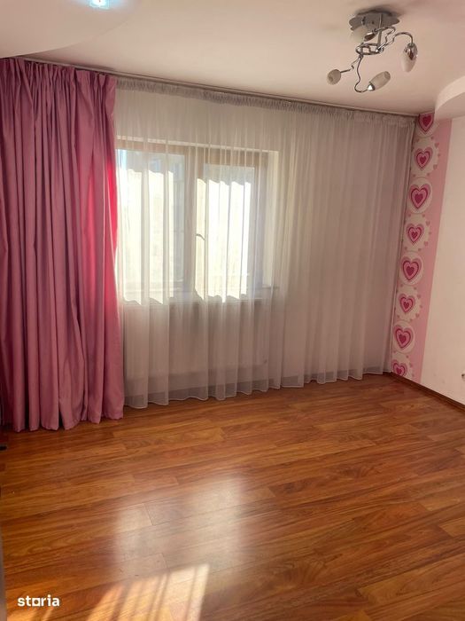 2 camere A uri , et 2 din 4 ,modern