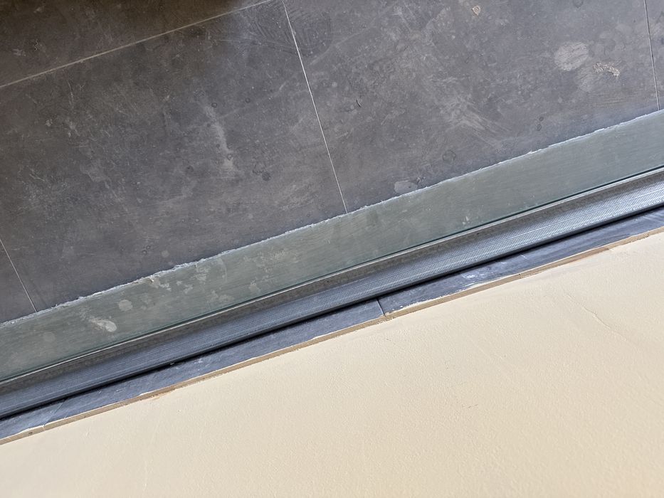 Продаю закаленное стекло.