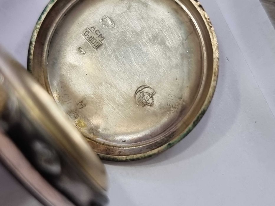 Сребърен часовник