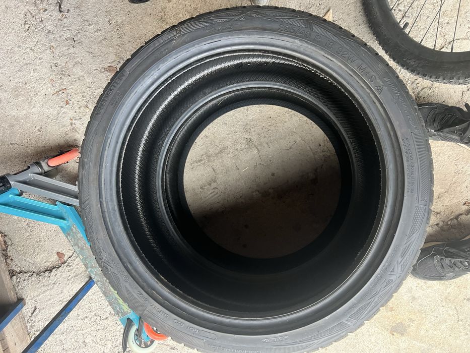 Чисто нови гуми VREDESTEIN 18 цола