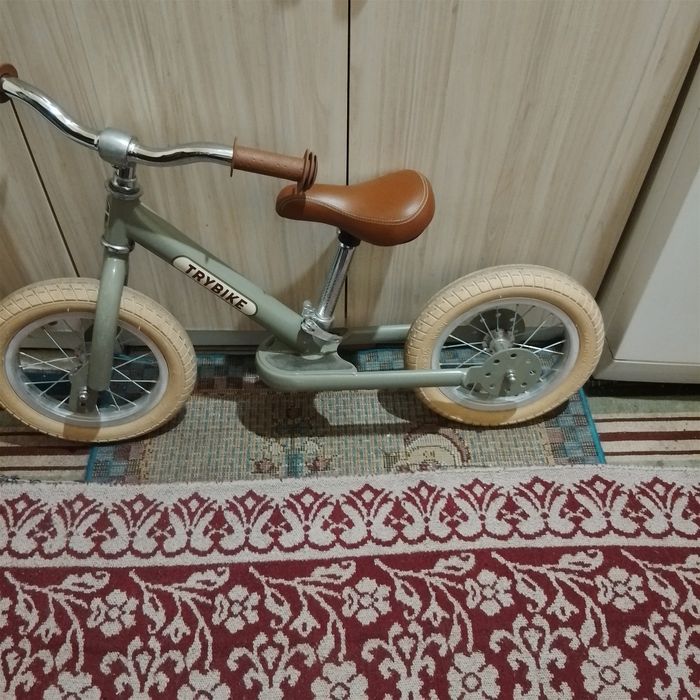 Детско колело за бутане 12 цола.