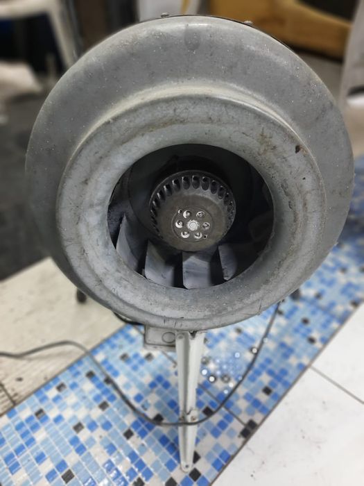 Продам вентилятор осевой