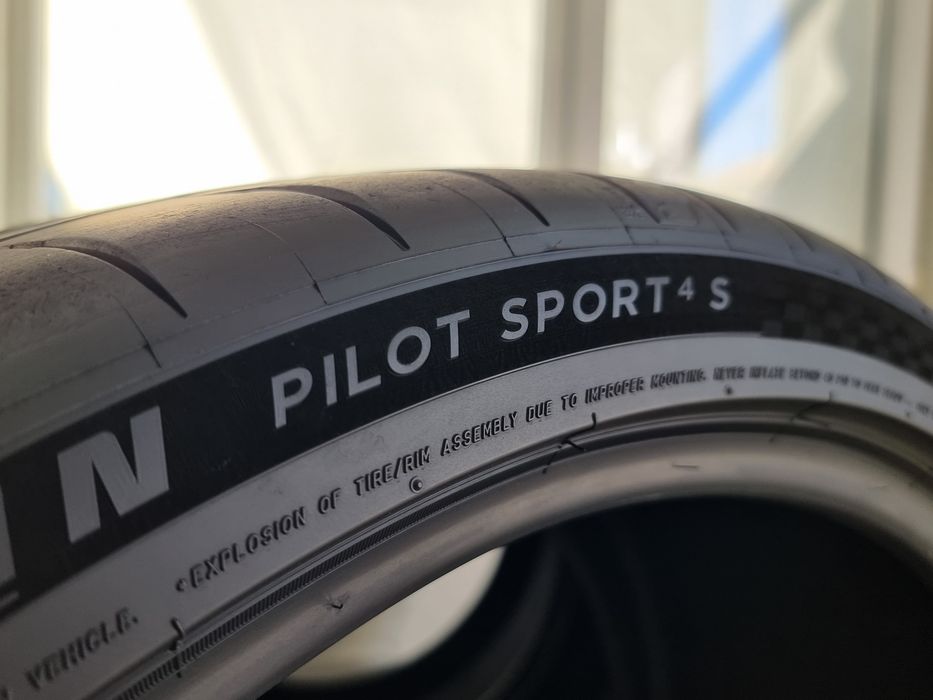 "Dot 25" 285/30/22 Michelin 4Броя: 650€ 6.3мм