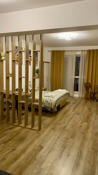 Regim Hotelier Garsonieră CORESI/Tractorul + Parcare