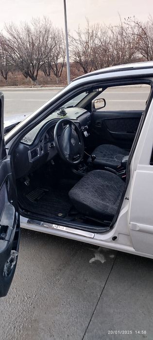 Nexia 2 ,1,6 sotiladi