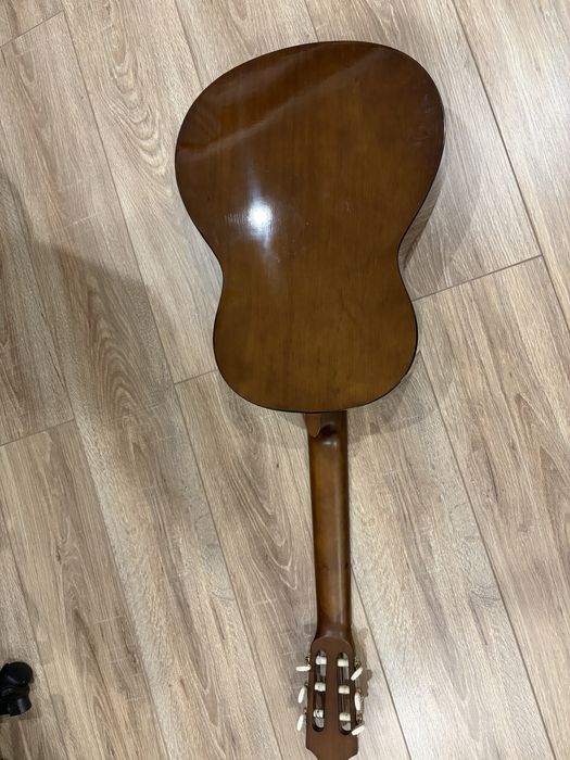 Гитара Yamaha C40