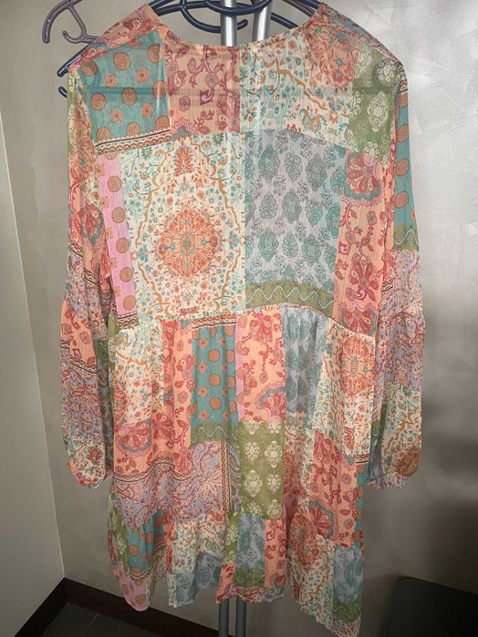 Цевтна и ефирна туника Zara - L