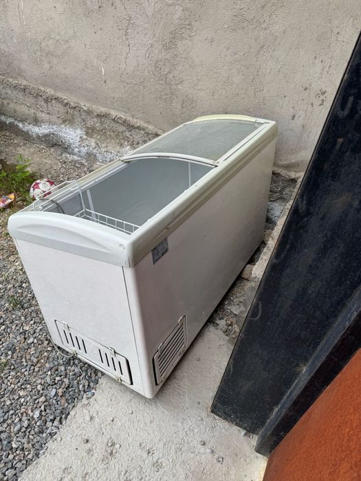 Продаю морозильник