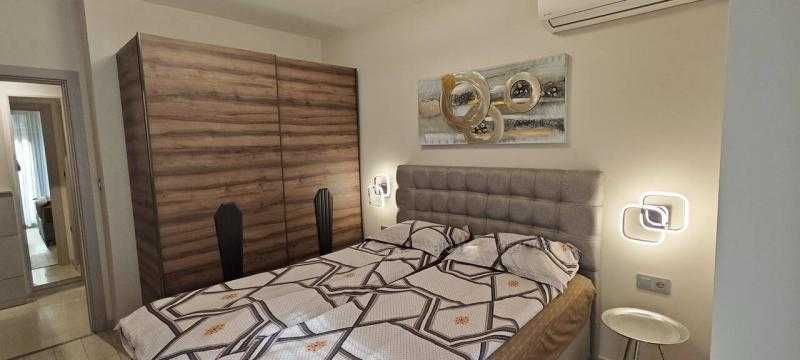 Дава се под наем Двустаен апартамент в Бургас, Братя Миладинови - 55 кв.м за 612 € - Снимка #3